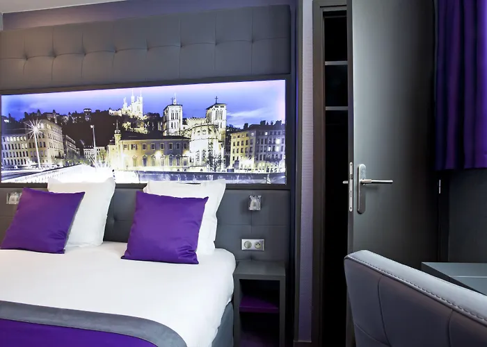 Hotel Des Savoies Lyon Perrache